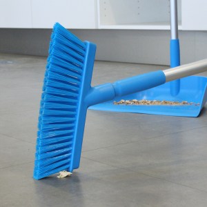 Vikan 3103 Dustpan Broom with Angled Thread – 250 mm